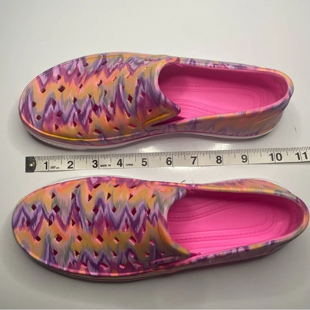 Girls 4/5 Pink Multicolored Waterproof Slip On Water Shoes NWOT
